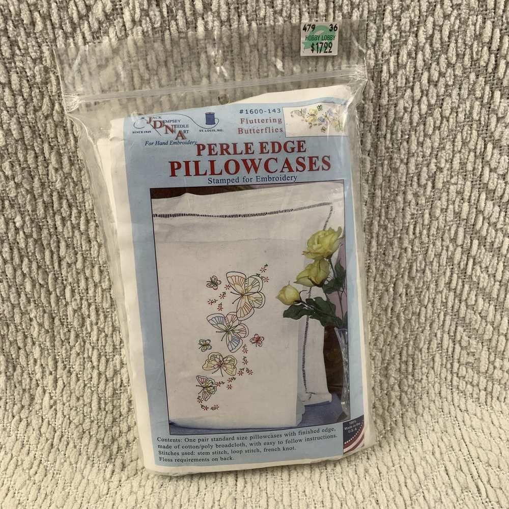 Pillowcases Lace Edge Stamped Embroidery FLUTTERING BUTTERFLIES Jack Dempsey NOS - Picture 8 of 8